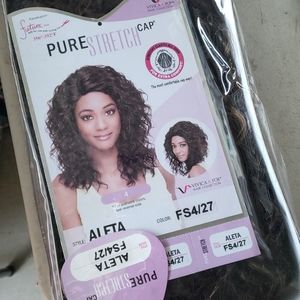 Brand New Vivica Fox Collection Wig